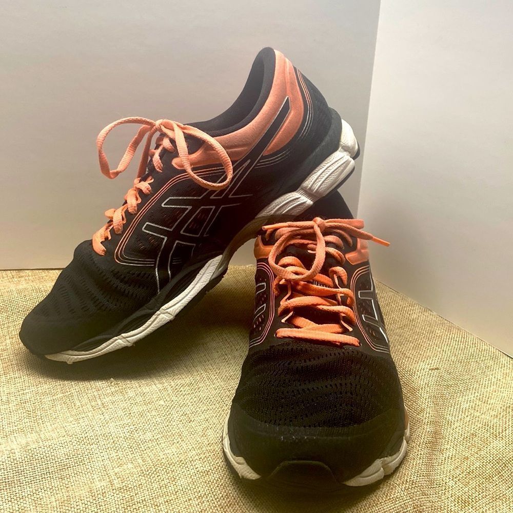 ASICS Women's GEL-Ziruss 3 Running Shoes 1012A466 SIZE 9 peach and black